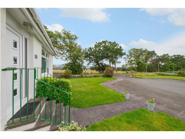 Arran Cottage, 6 Stratheden Court, Cupar