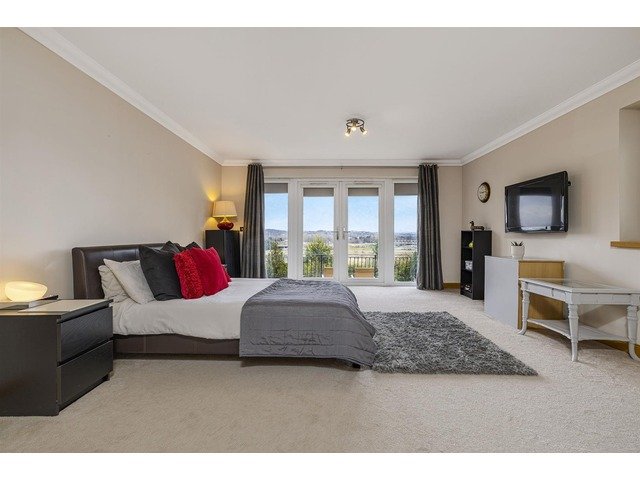 Fairfield Place, Bothwell